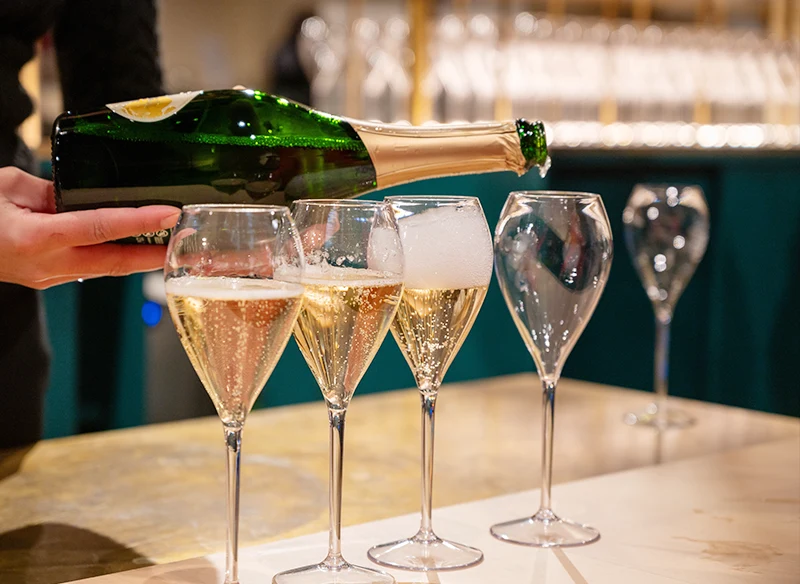 COMPLIMENTARY DRINKS